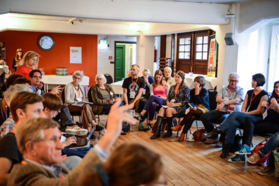 Teilnehmer einer Session auf dem openTransfer CAMP in Hamburg 2014