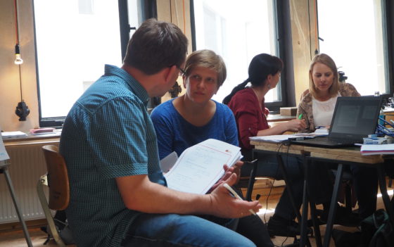 Bild einer Arbeitgsgruppe beim openTransfer Workshop